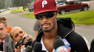 Plaxico Burress Wants To Be An Eagle, Because Of Course He Does